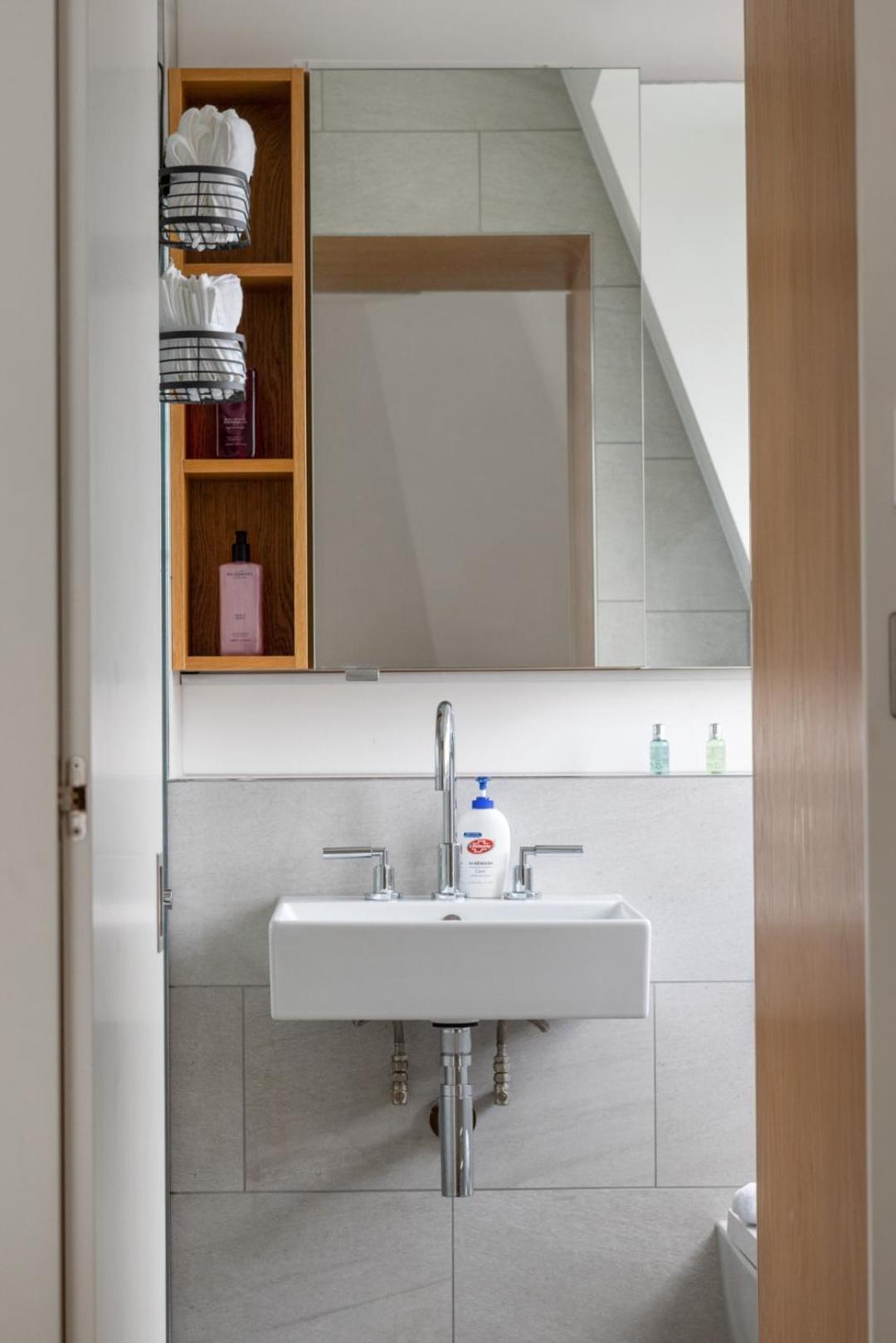 Elegant 3-Bedroom Penthouse In Marble Arch 70 London Exterior foto