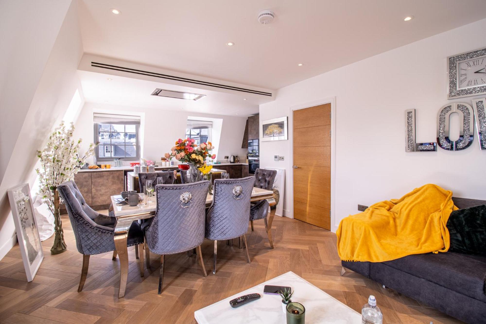 Elegant 3-Bedroom Penthouse In Marble Arch 70 London Exterior foto