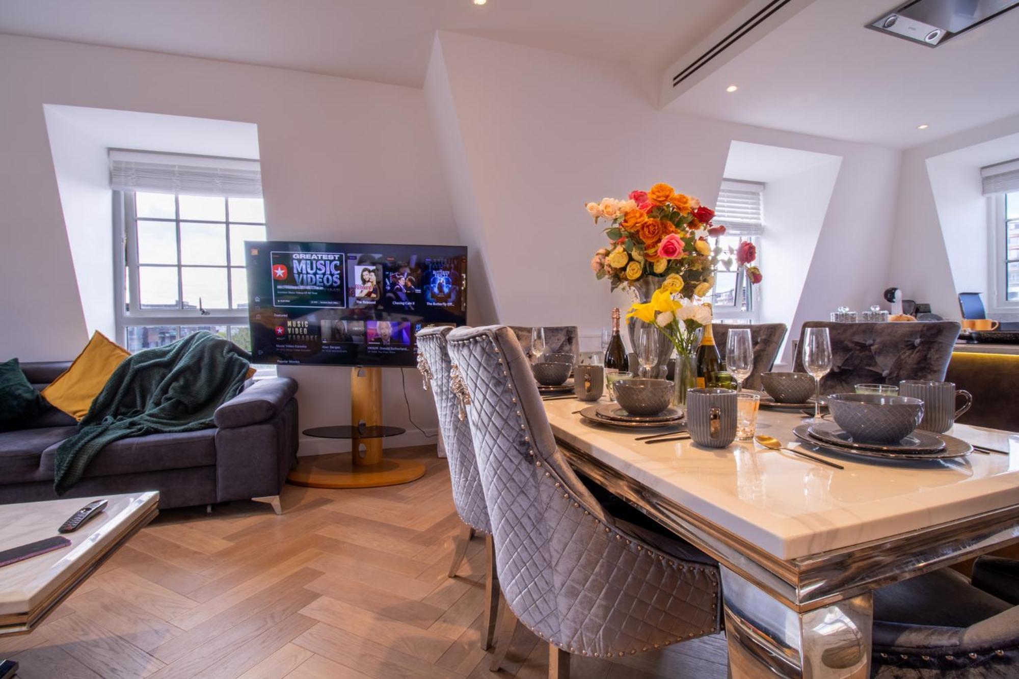Elegant 3-Bedroom Penthouse In Marble Arch 70 London Exterior foto